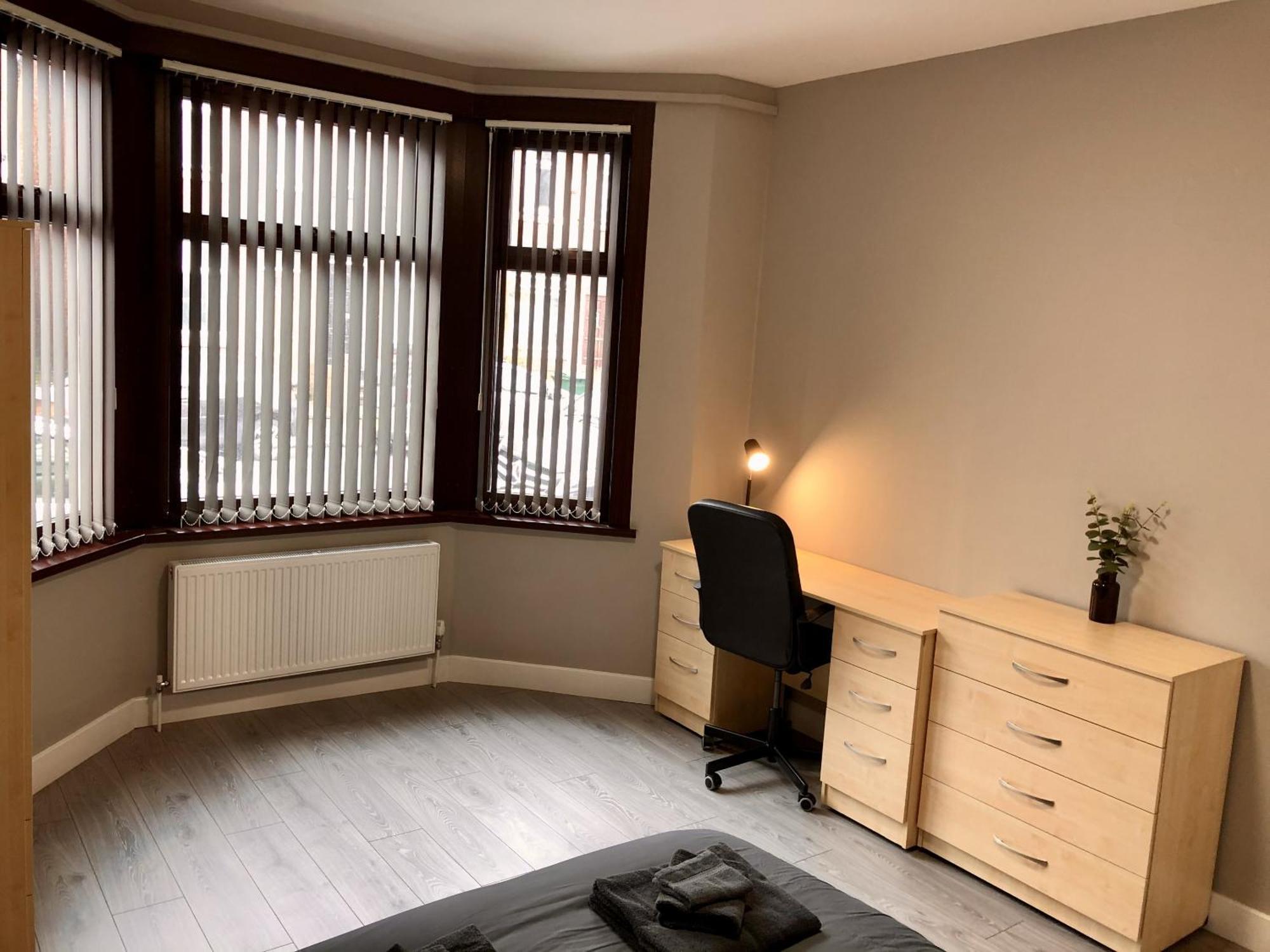 Villa Executive Or Large Family 5-Bed House - Hosted By Hutch Lifestyle Coventry Exterior foto